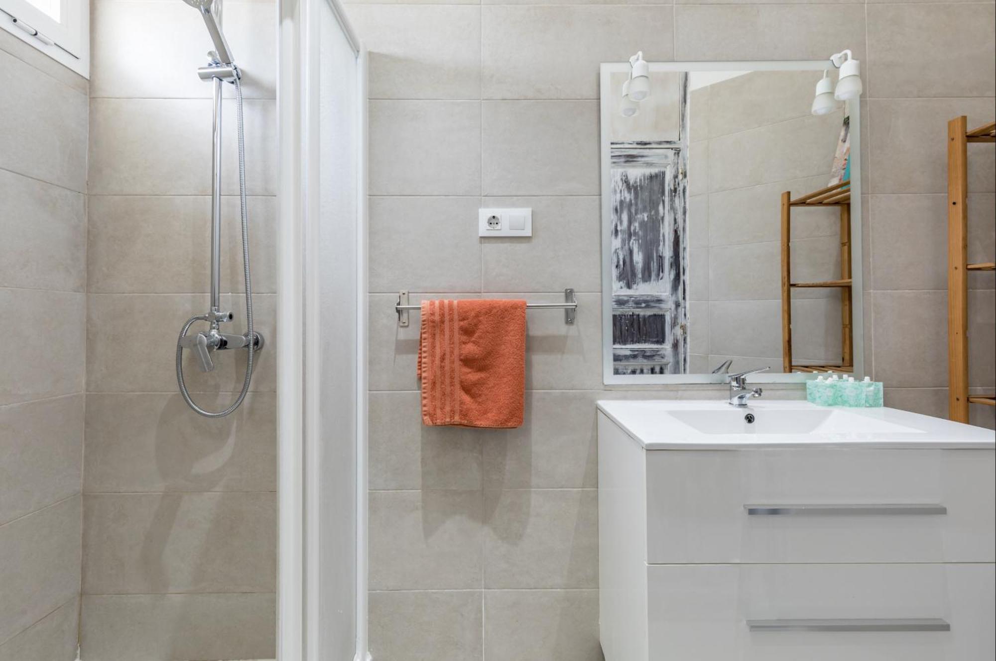 New Calabuig Apartaments Valencia Kültér fotó