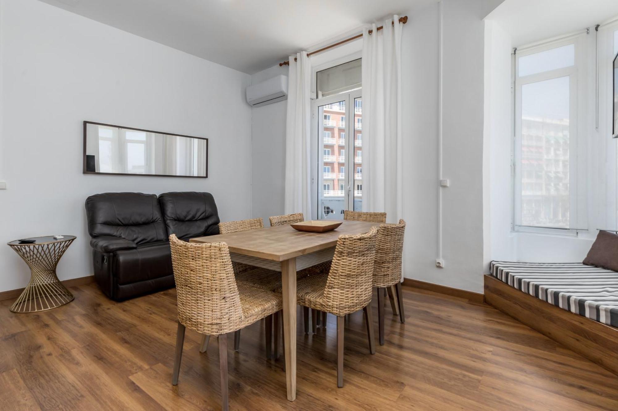 New Calabuig Apartaments Valencia Kültér fotó